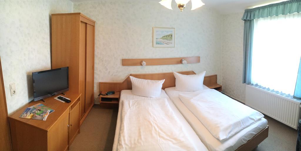 Kastanienhof Hotel Garni Zinnowitz Værelse billede