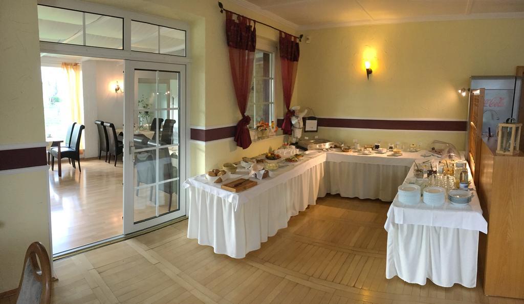 Kastanienhof Hotel Garni Zinnowitz Eksteriør billede